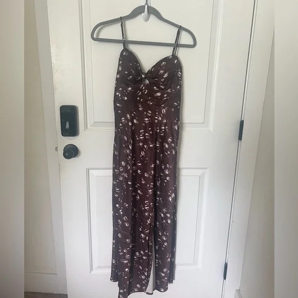 HELLO MOLLY Gimme Whiplash Midi Dress - Picture 2 of 10